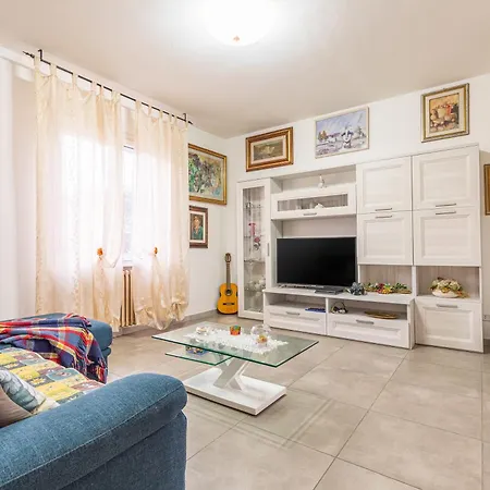House Giuliana Poggio a Caiano