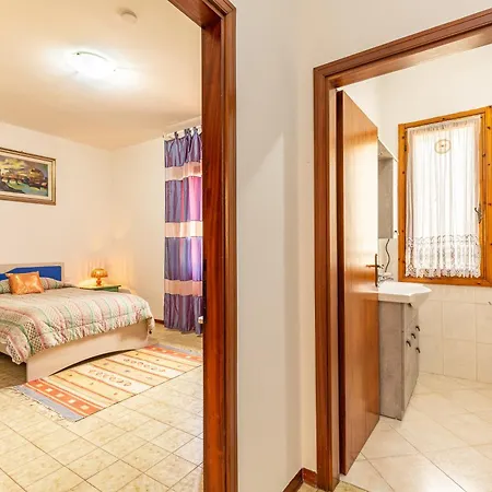 House Giuliana Holiday home *