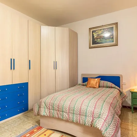 House Giuliana Holiday home *