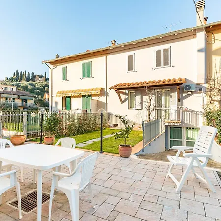 House Giuliana Holiday home
